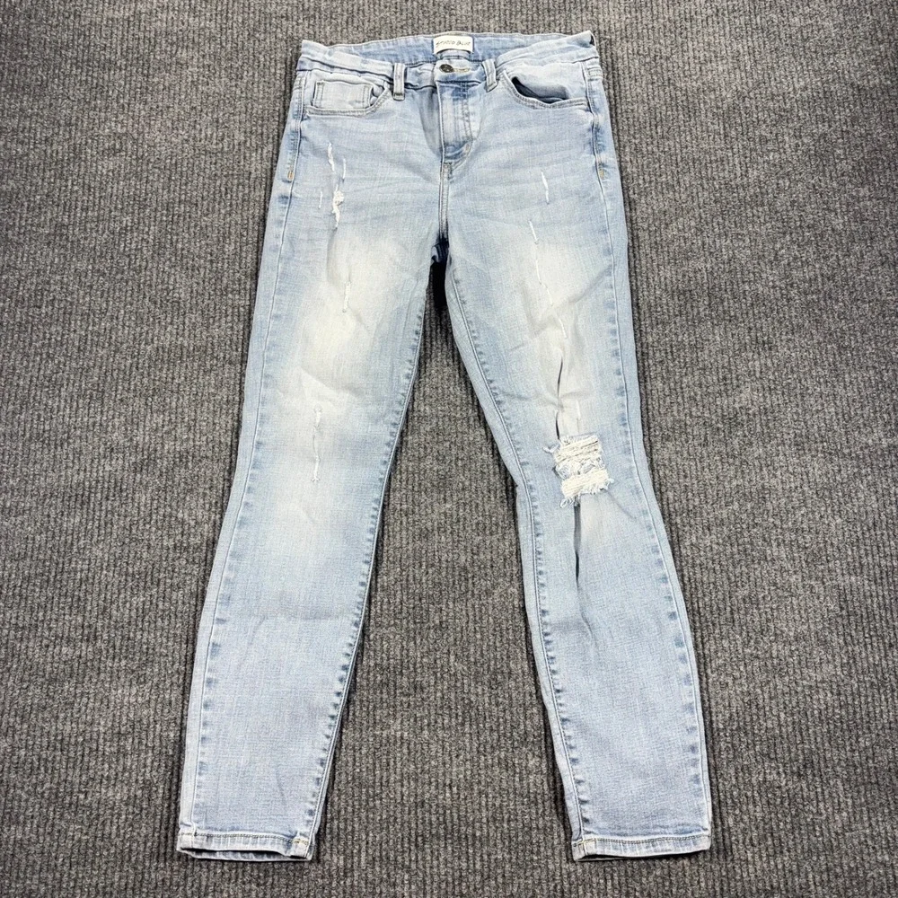Studio Blue Skinny Jeans Womens 29 Light Wash Distressed S57011NOO
